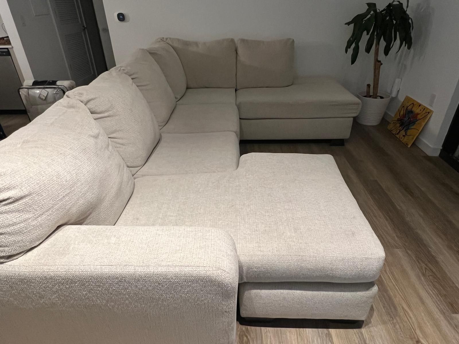 SECTIONAL SOFA