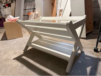 Booksheld/caddy - Kids or babies