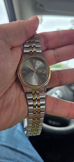 Vintage Seiko Sports 50 Two-Tone Quartz Watch 7N43-9A00 Day/Date