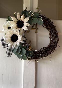 Fall/Year Round White Sunflower Wreath 