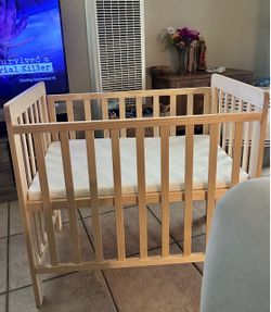 Baby crib