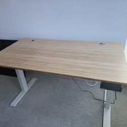 Electric Raising Desk
