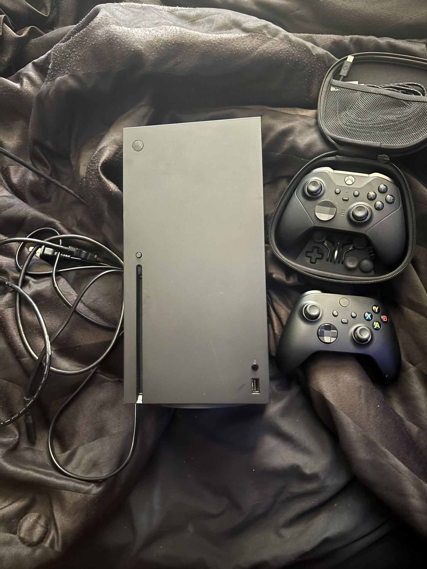 Xbox Series X Comes With Bundle