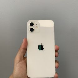 🤍📱 iPhone 12 128 GB Unlocked BH86% 🔋 Case And Headphones For Free 💯👌🏻