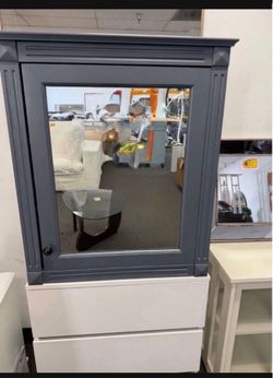 New 24" Wall Mounted Medicine Cabinet with Mirror & Shelves, Gray