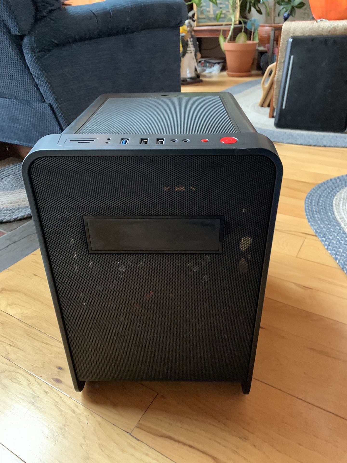 DIYPC Cuboid-R Micro Gaming Desktop case