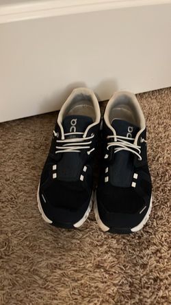 On Cloud 5 sneakers Men’s Size 9.5