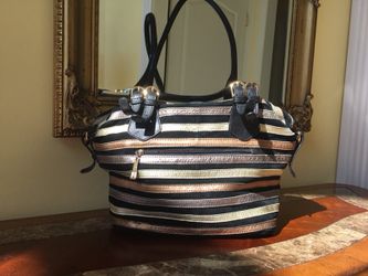 Leather and suede women’s hand bag. Made in Italy