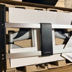 Monoprice TV Wall Mount (37"-70") - Full Motion