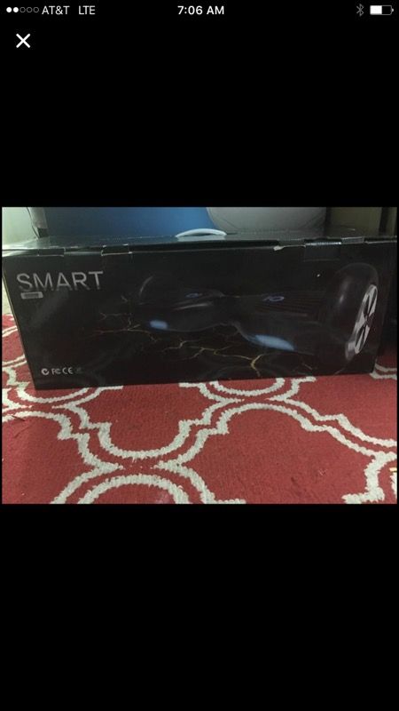 Smart chic self Balancing HooverBoard Scooter Brand New