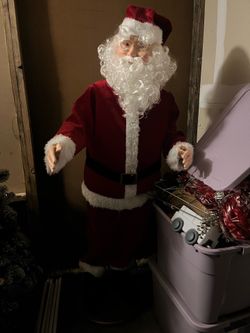 Life-Size Santa Claus Christmas Decoration Figure