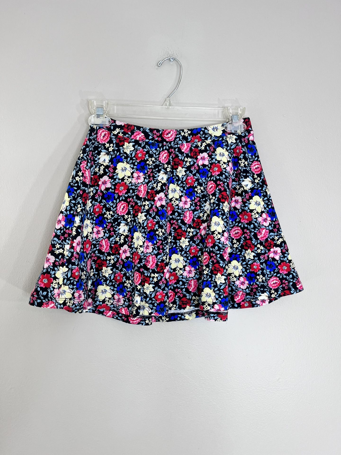 Forever 21 XS Red Mini Skirt Floral Skater Flowy Cotton Yellow Blue