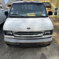 2001 Ford Econoline