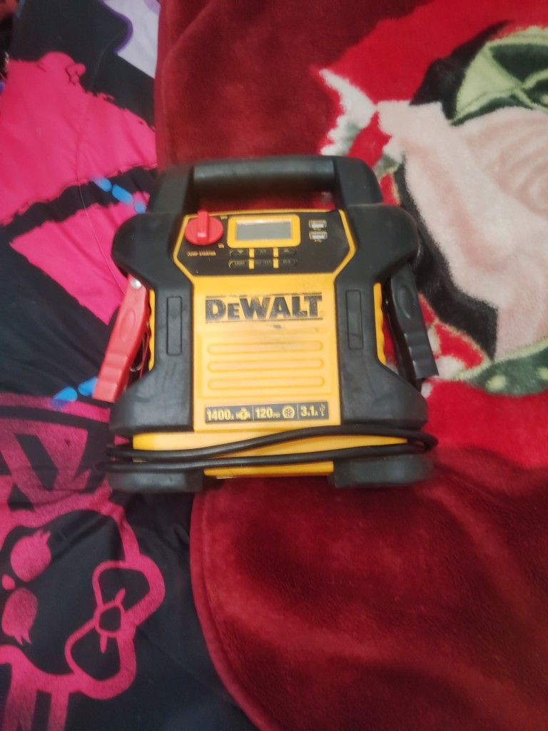 DeWalt Jump Starter