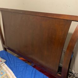 Complete King  Bed (Frame, Mattress, Head, Foot, And Sideboards)