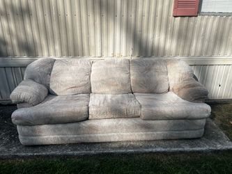 Couch need gone( no drop offs)