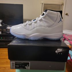 Jordan 11 Legend Blue Sz 10