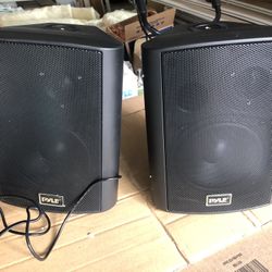 Pyle Wall Mount Waterproof Bluetooth 5.25 in Indoor/Outdoor Pair Speaker System