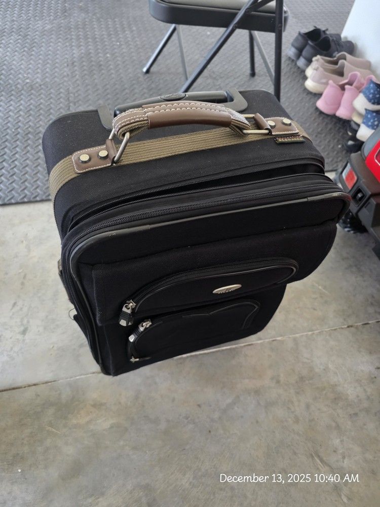 Carry-On Suitcase – Rolling Luggage – Cheap