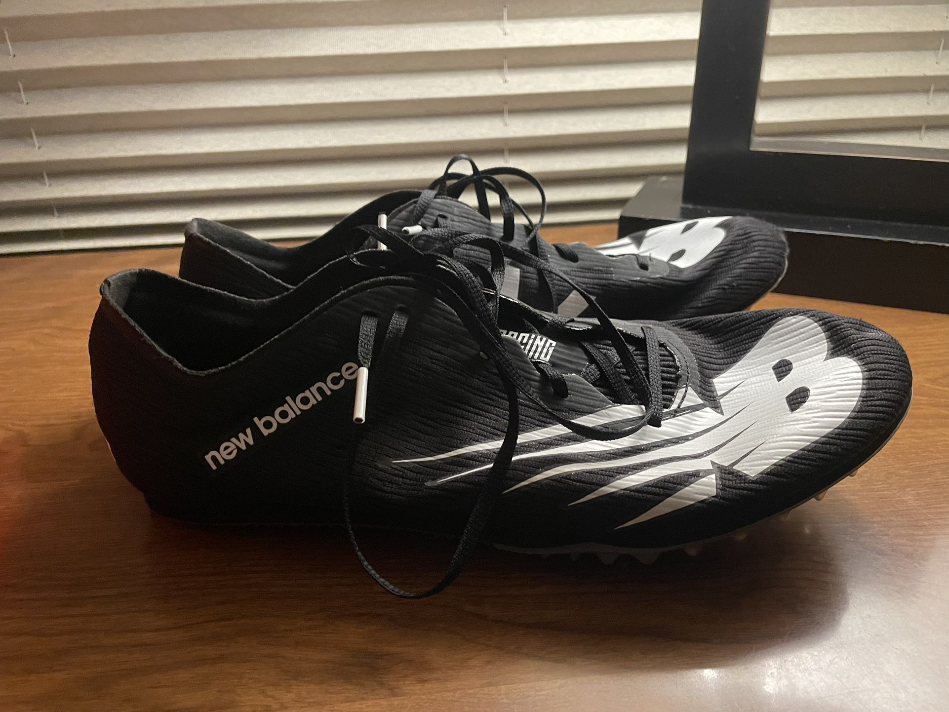 New Balance Mid Distance Spikes