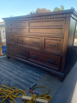 7 drawer dresser