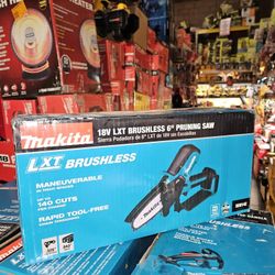Makita


$219.00


18V LXT Lithium-lon
Brushless Cordless 6 in.
Chain Saw (Tool Only)