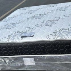 Set Full Size Mattress And Box Spring 