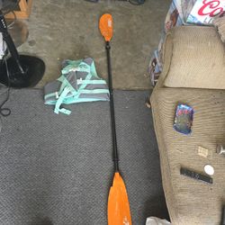 Canoe Paddle And Vest Xl
