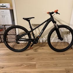 REI COOP DRT MTB Size Small Frame 27.5 Wheels