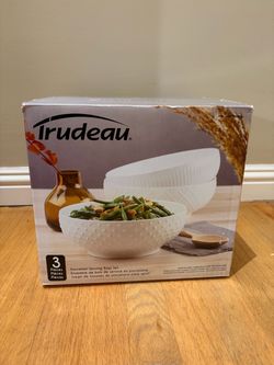 NEW Beautiful White Bowl Set
