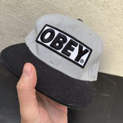 OBEY SNAPBACK HAT 