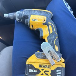 DeWALT  