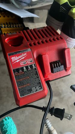 Milwaukee m12&m18 battery charger