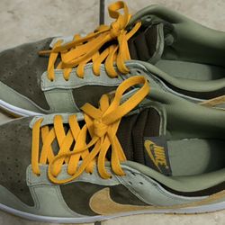 Nike Dunk Low SE Size 10