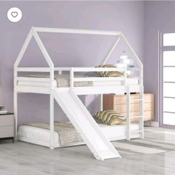 Twin bunk bed