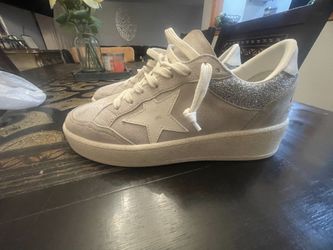 Golden Goose Women’s Shoes (READ DESCRIPTION)
