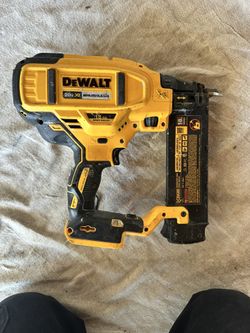 18 Gauge Dewalt Bradnailer