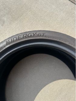 235/40R19 tire