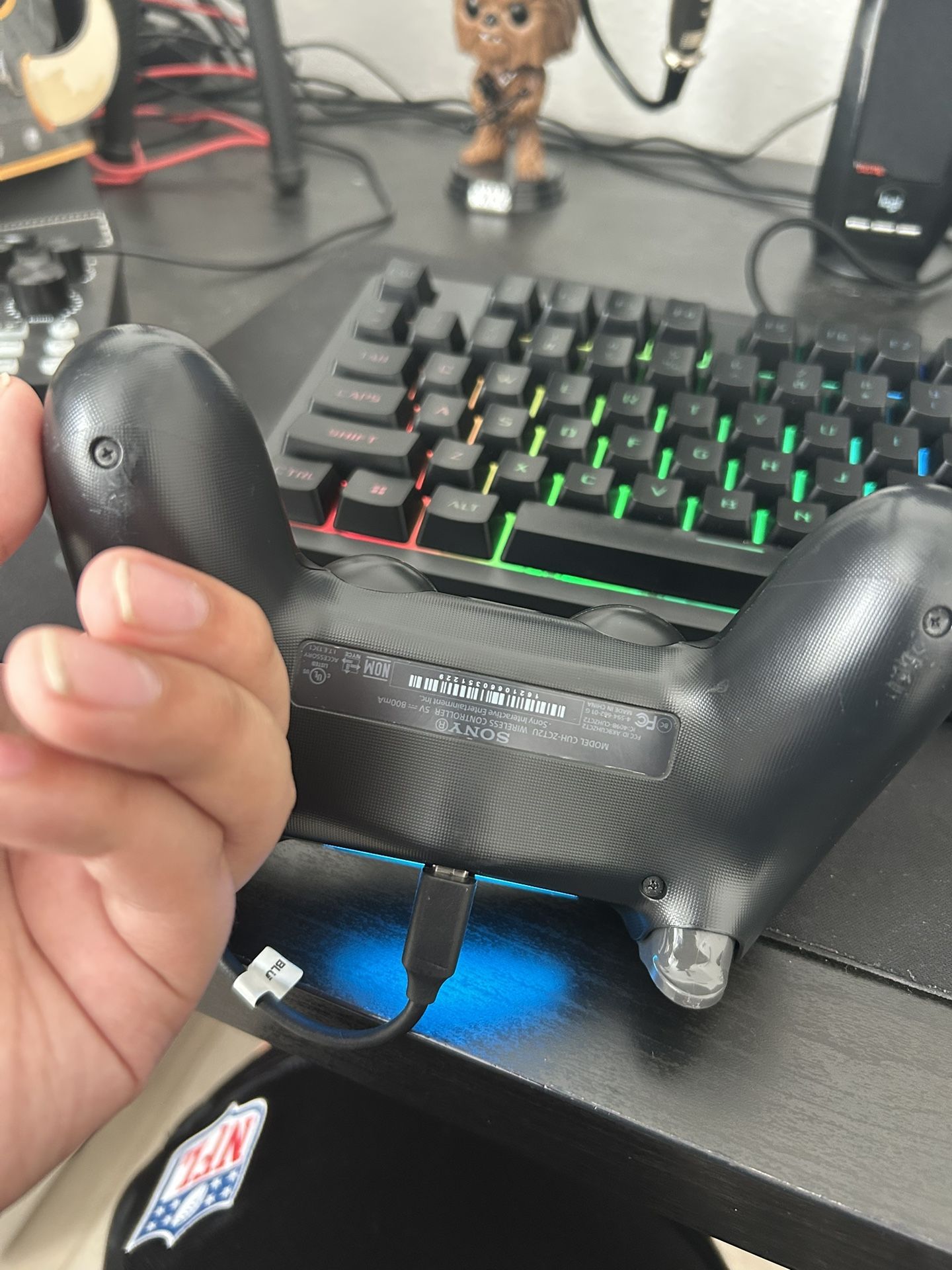 PS4 controller
