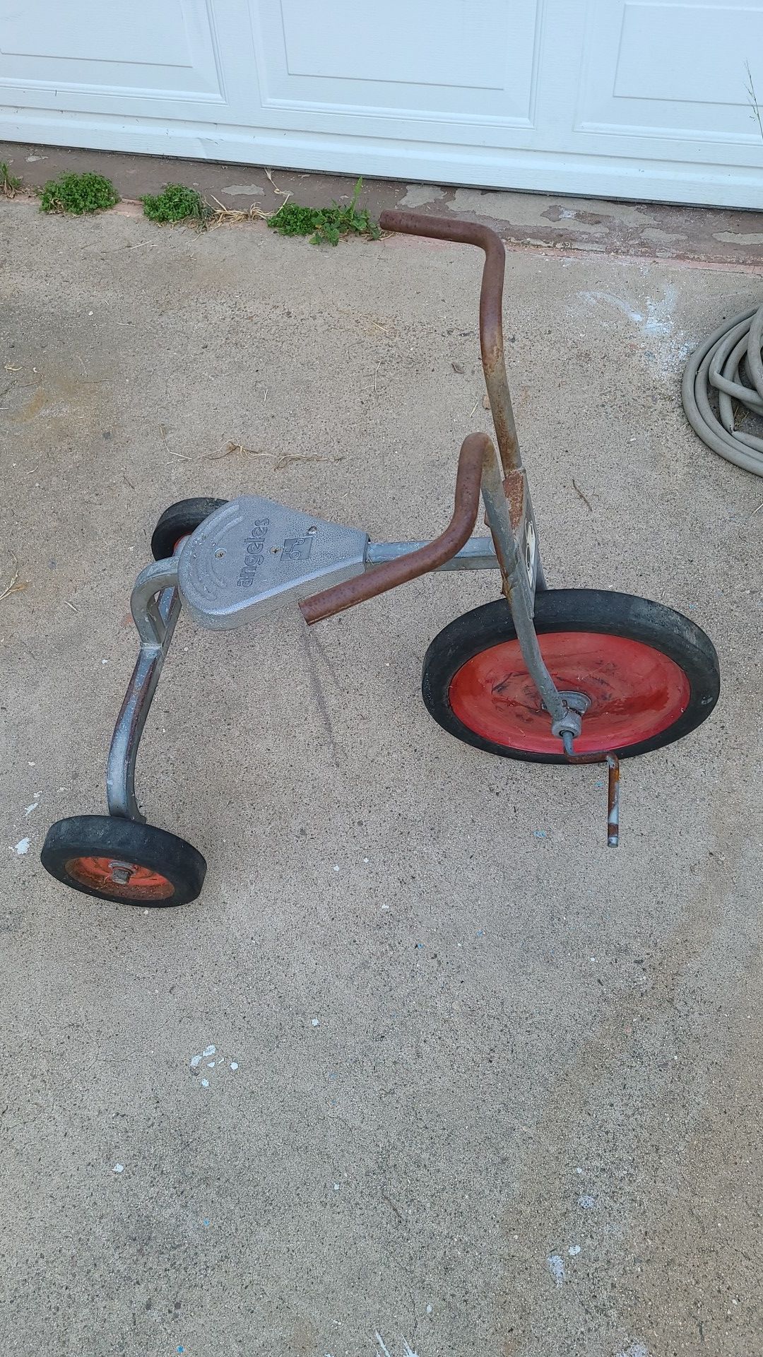Vintage angeles trike tricycle $70