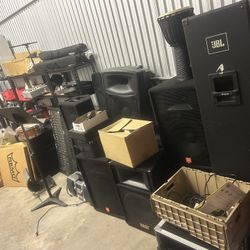 Bose JBL Peavey Concert Loudspeaker Event Audio Speakers And Subwoofer And Mixers