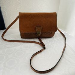 Patrisha Nash Crossbody Organizer Purse