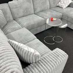 Stunning Stylish Cozy Sectional! 