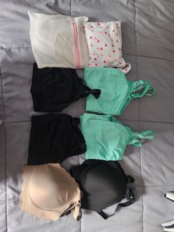 Womens nursing bra and pads