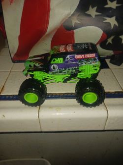 Monster Jam Grave Digger Toy