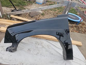03 Cadillac Escalade Front Driver Fender