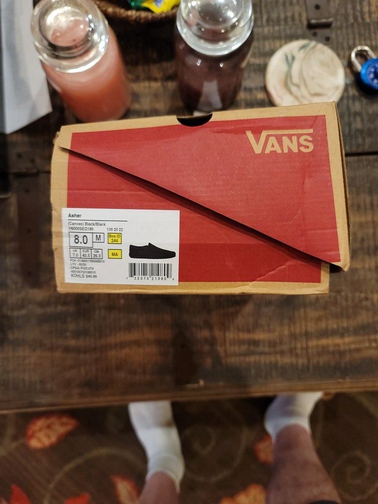 Vans Asher Size 8 Shoe