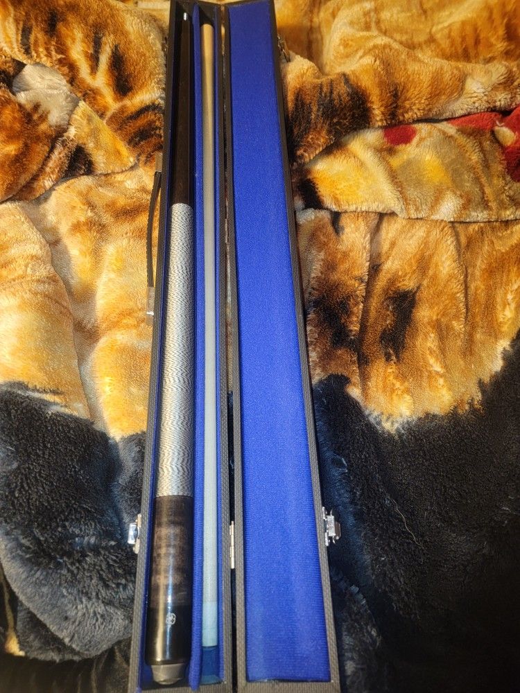 Pool Cue