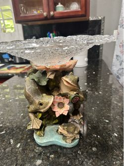 Frog centerpiece
