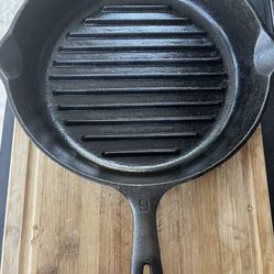 Wagner Ware Cast Iron Grill Skillet